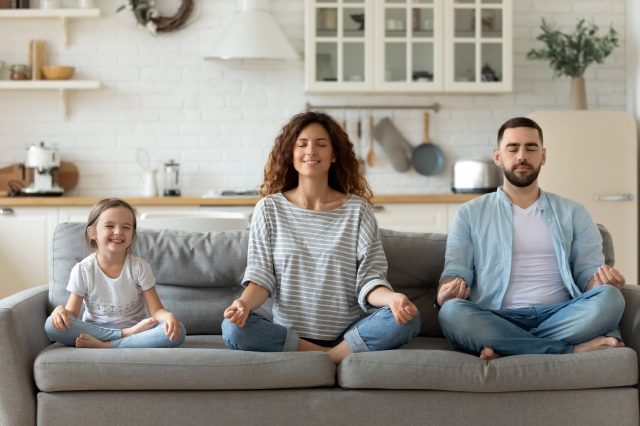 Beneficios de fomentar la meditación en familia